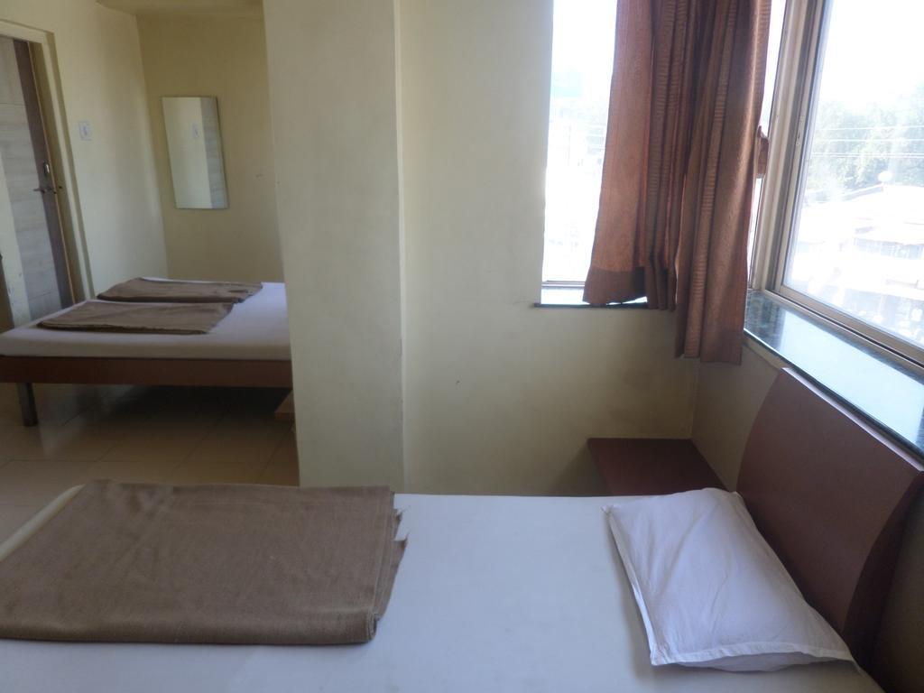 Hotel Sai Ratna Nashik Εξωτερικό φωτογραφία